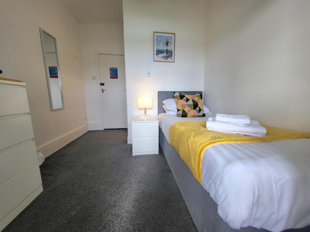 Beach Hotel Torbay B&B Paignton Exteriör bild